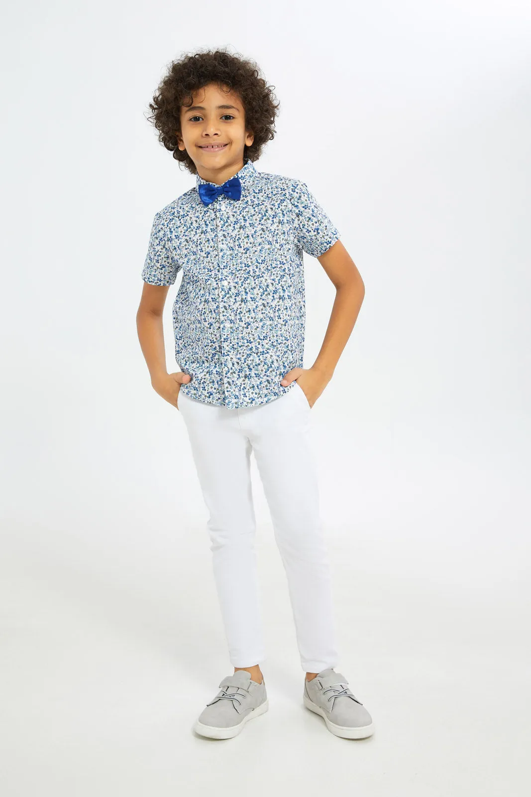 Boys White And Blue Printed Short Sleeve Shirt With Bow Tie