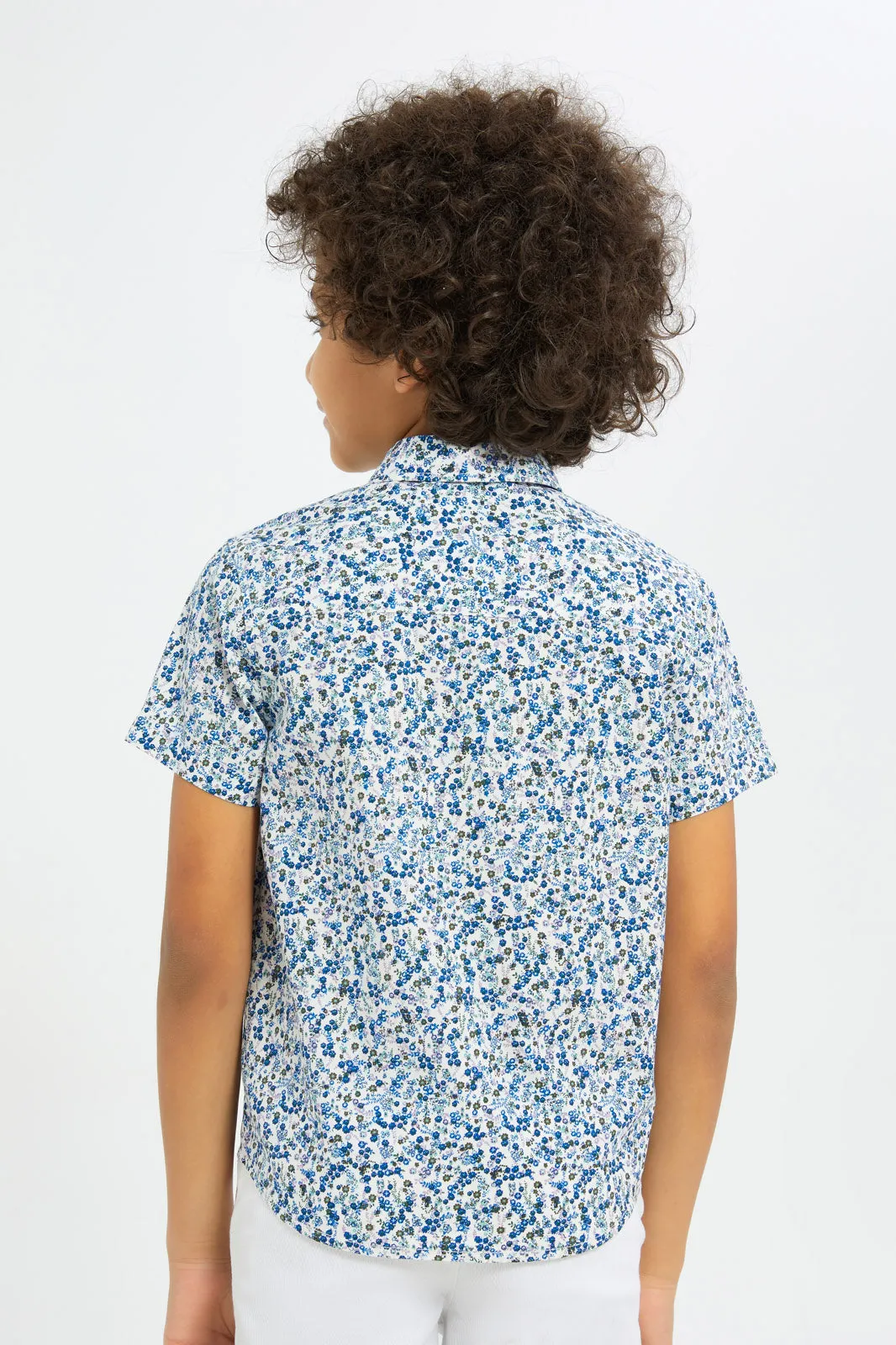 Boys White And Blue Printed Short Sleeve Shirt With Bow Tie