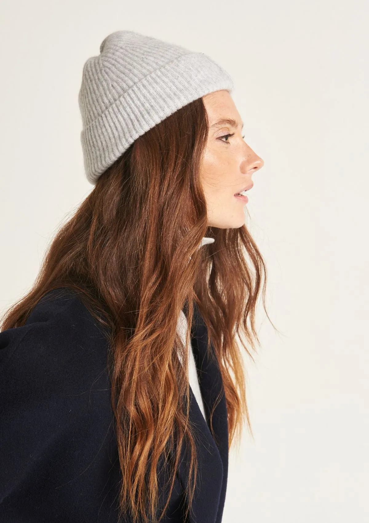 Cashmere Beanie in Foggy Grey