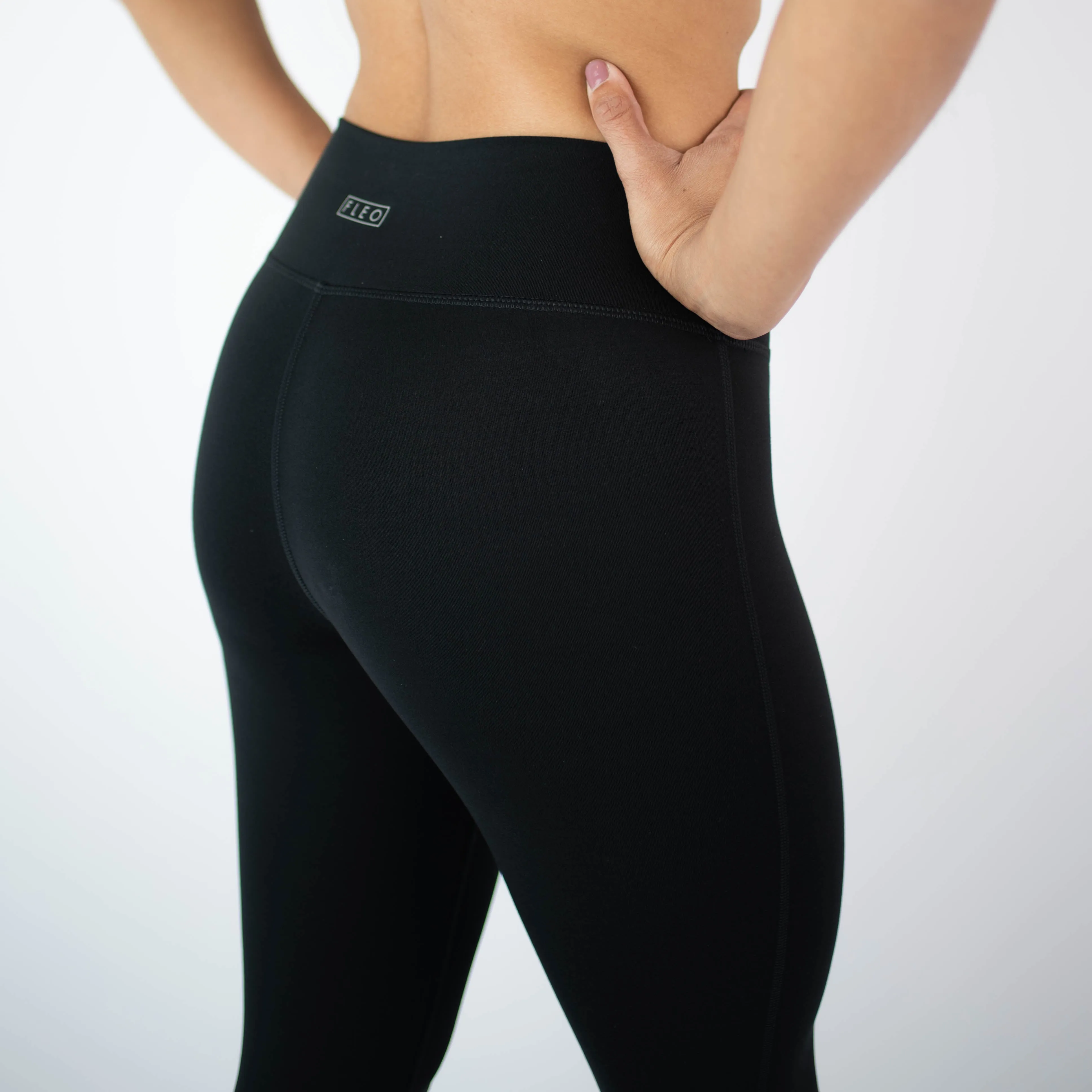 FLEO Apex 25" Black Leggings (Bounce)