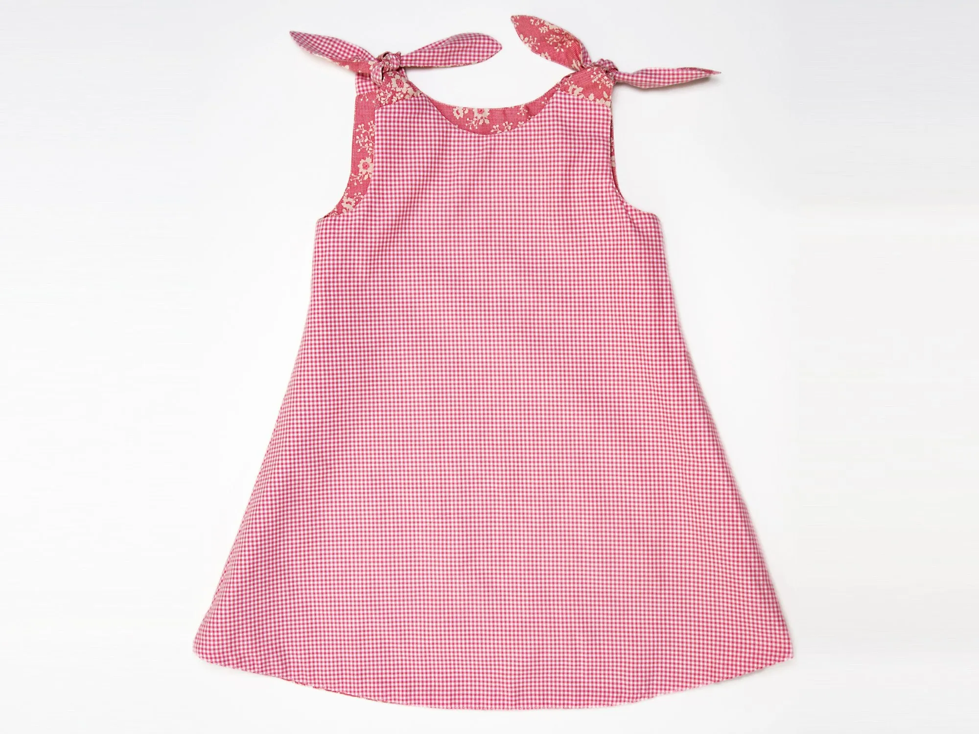 Girls pinafore dress sewing pattern ebook pdf JULE from Patternforkids