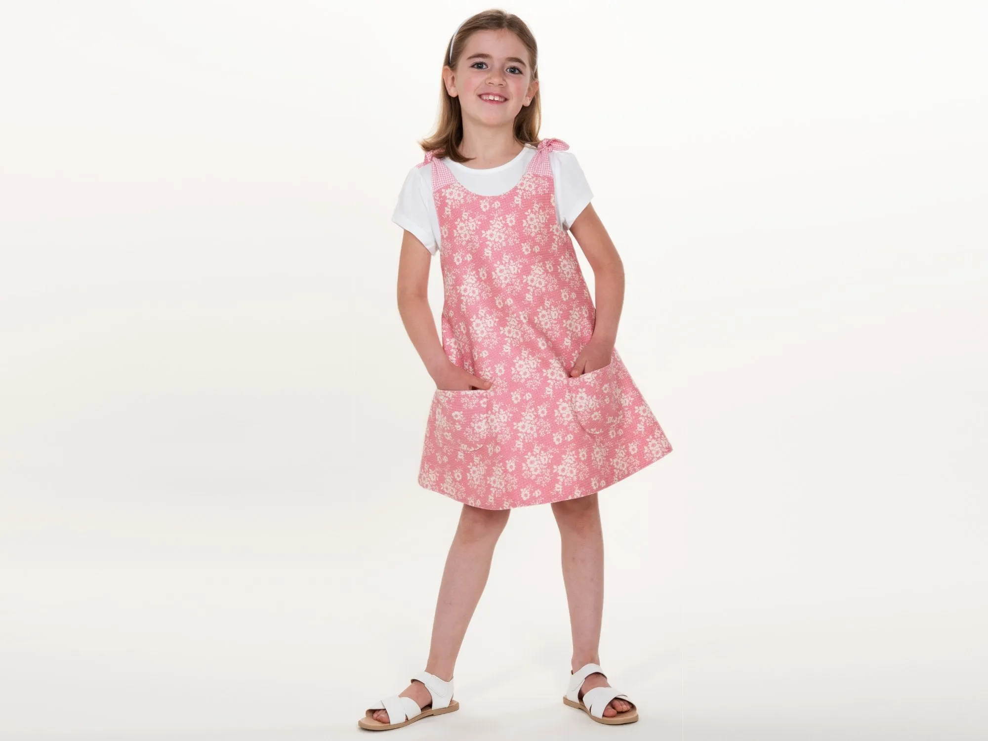 Girls pinafore dress sewing pattern ebook pdf JULE from Patternforkids