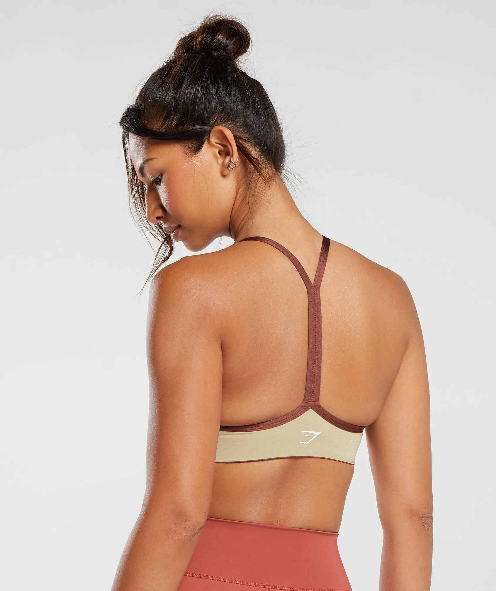 Gymshark Retro Club Sports Bra - Desert Beige/Rust Brown