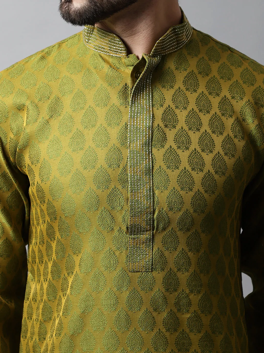 Men Olive Green And White Woven Design Kurta With Churidar