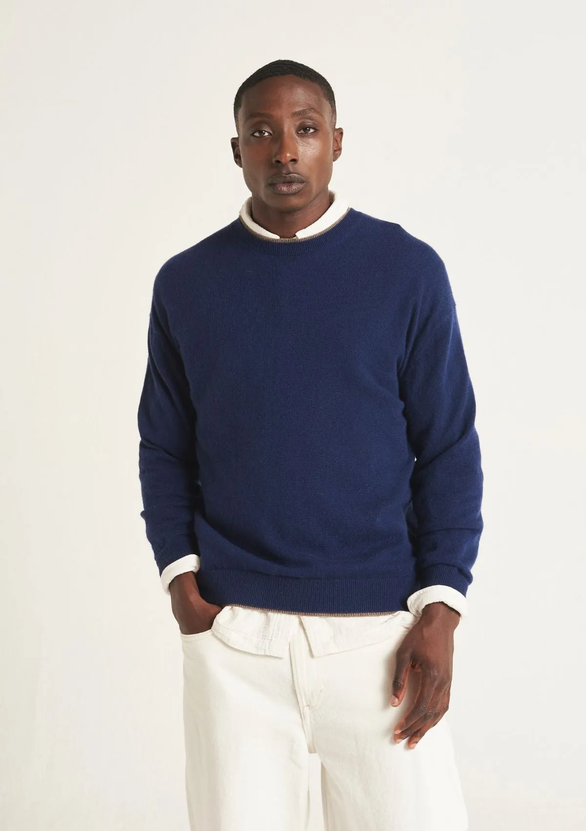 Mens Cashmere Crew Neck Sweater in Midnight Blue