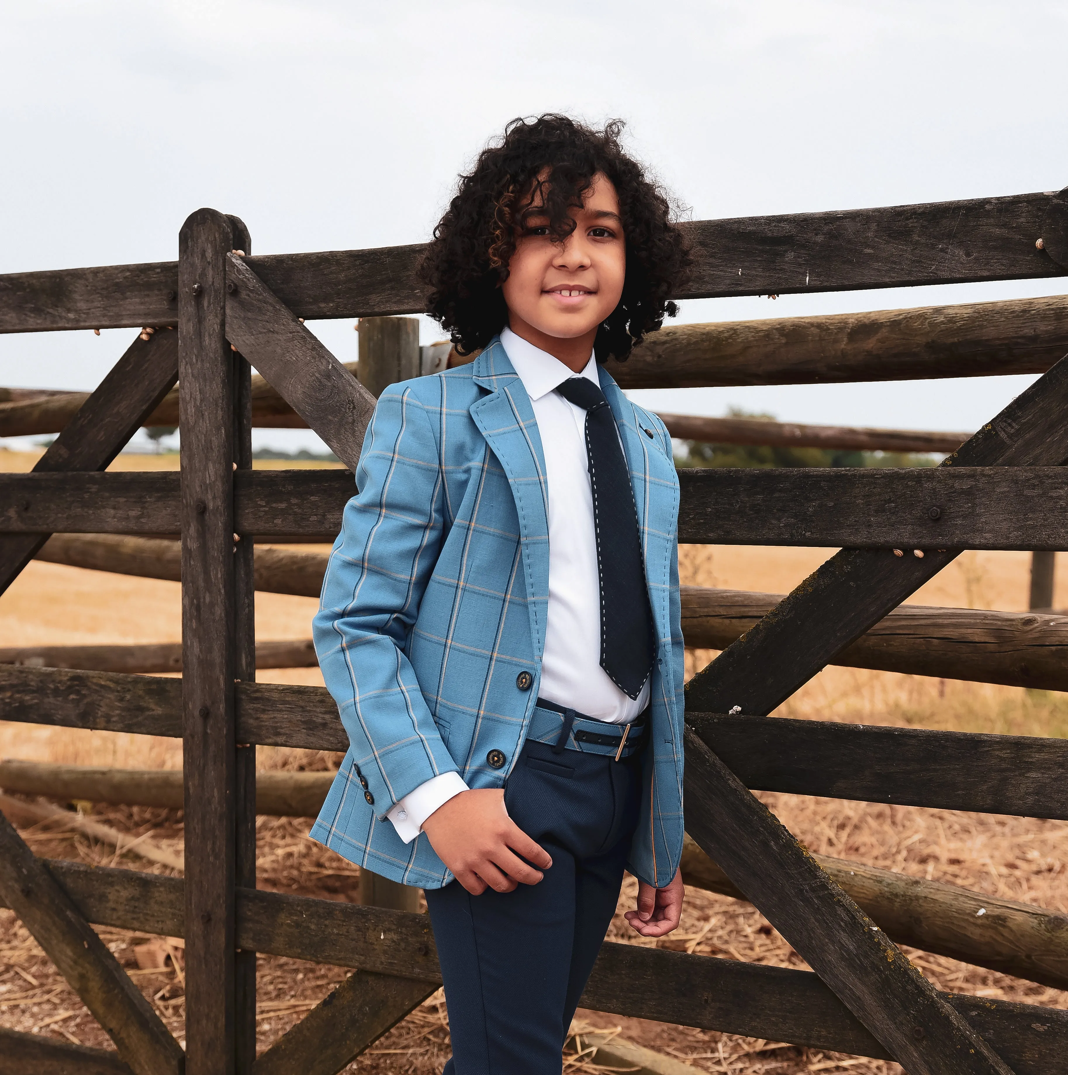 One Varones Boys Pale Blue Check Blazer