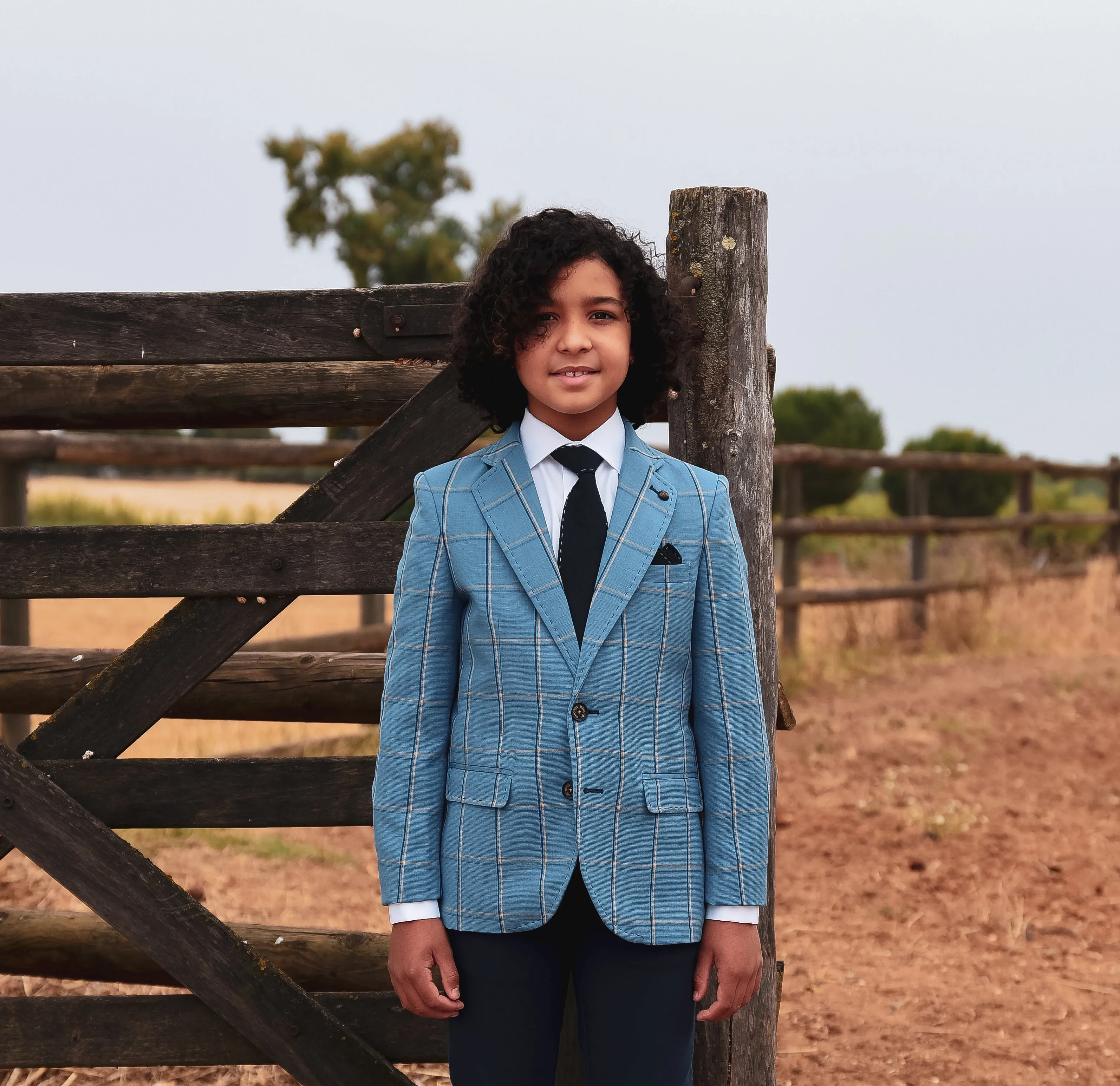 One Varones Boys Pale Blue Check Blazer