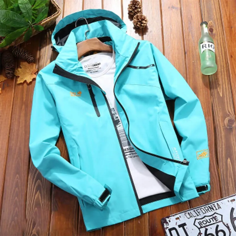 Women‘s Outdoor fashion versatile waterproof spring loose large size hiking sportswear